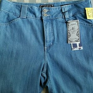 Not Your Daughters Jeans. NWTS