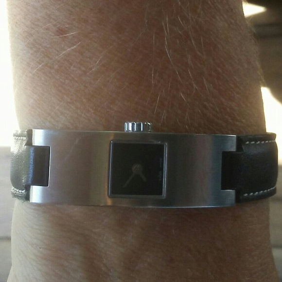 Women's coach wristwatch - Picture 3 of 4