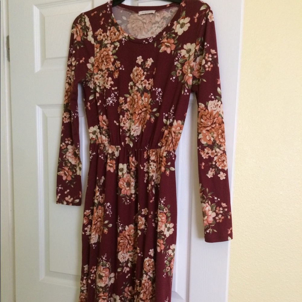 Reborn J Floral Midi Dress