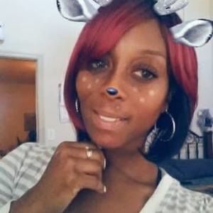 Meet your Posher, Stefanie