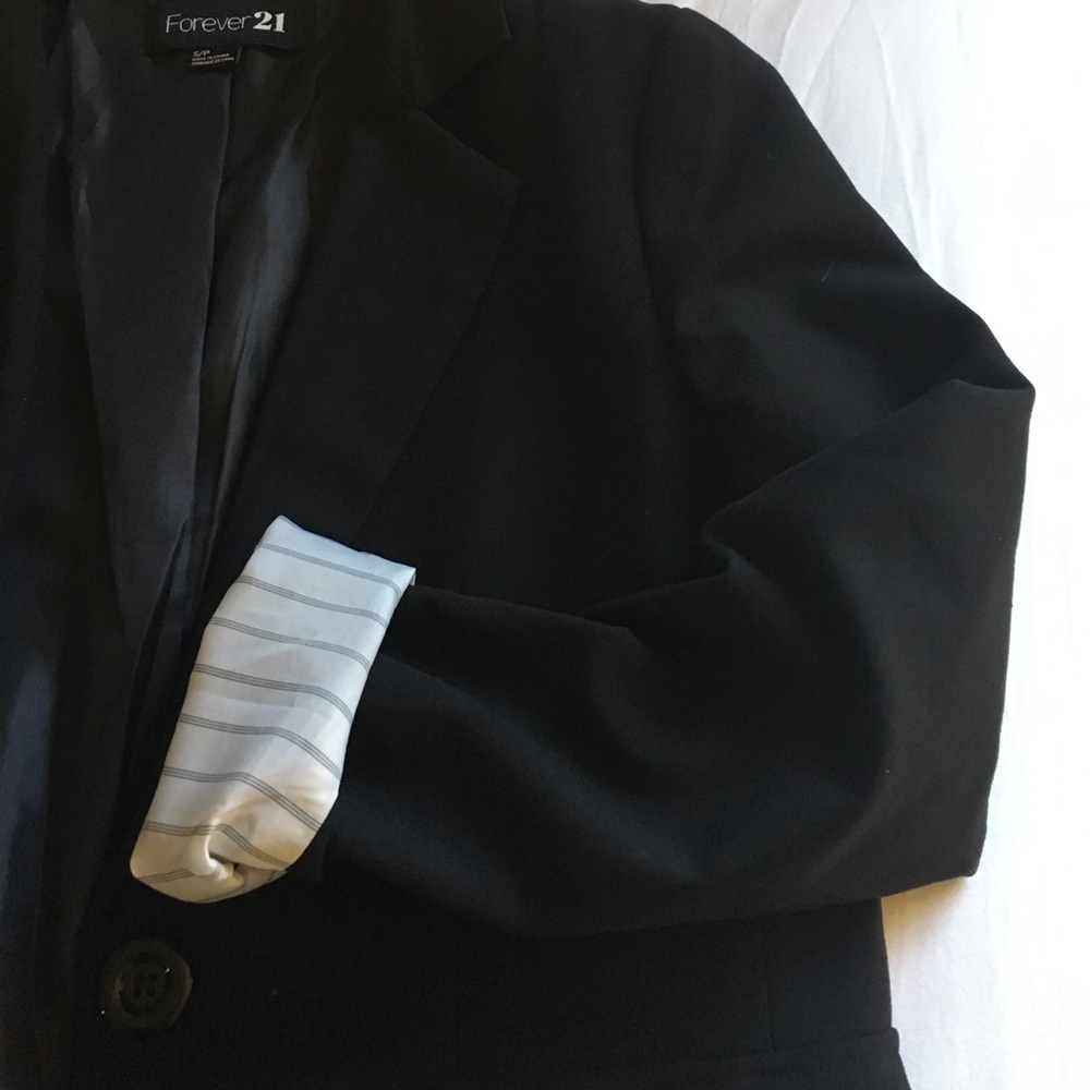 Black blazer - Picture 2 of 4