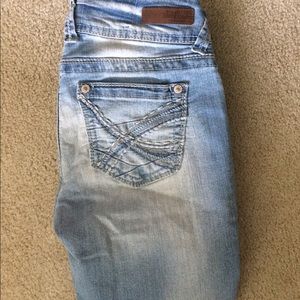 Wallflower Curvy Fit  Skinny Jeans