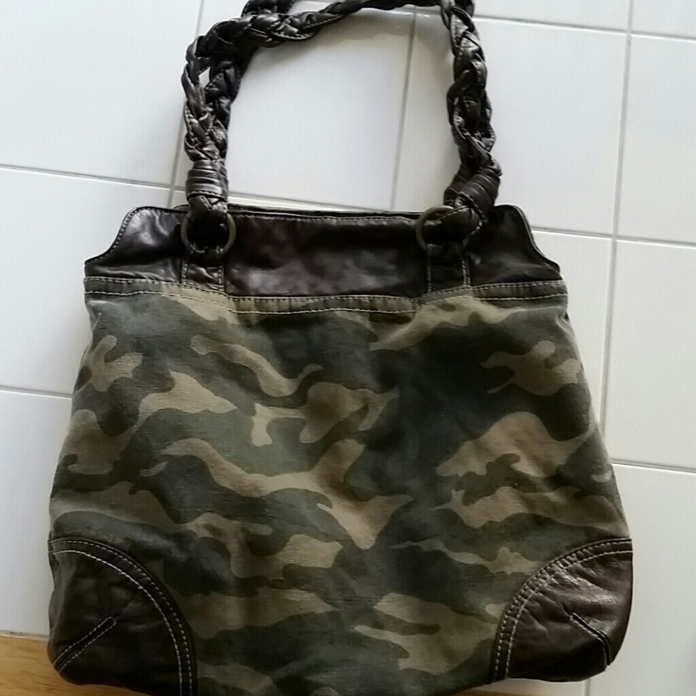 Womens camouflage purse