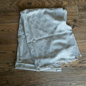 Signature COACH Stole