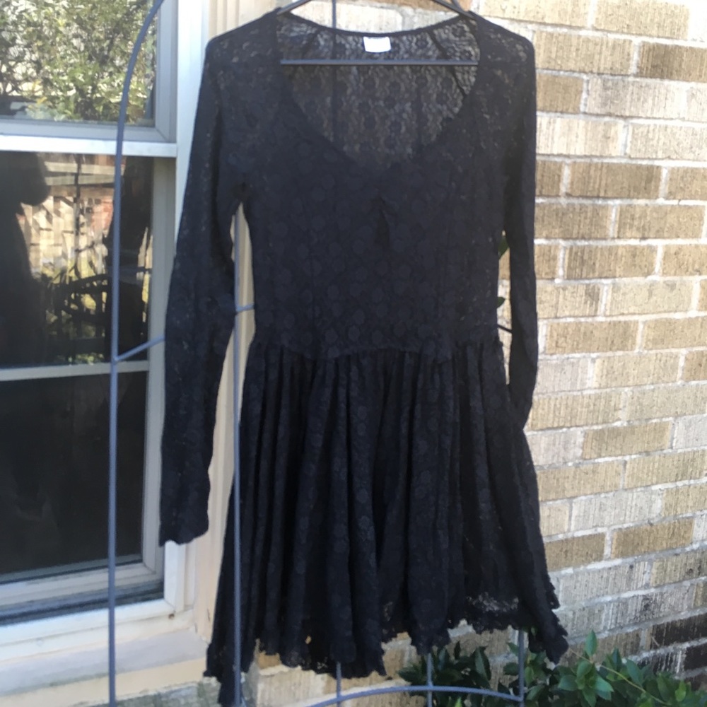 Lace mini dress
