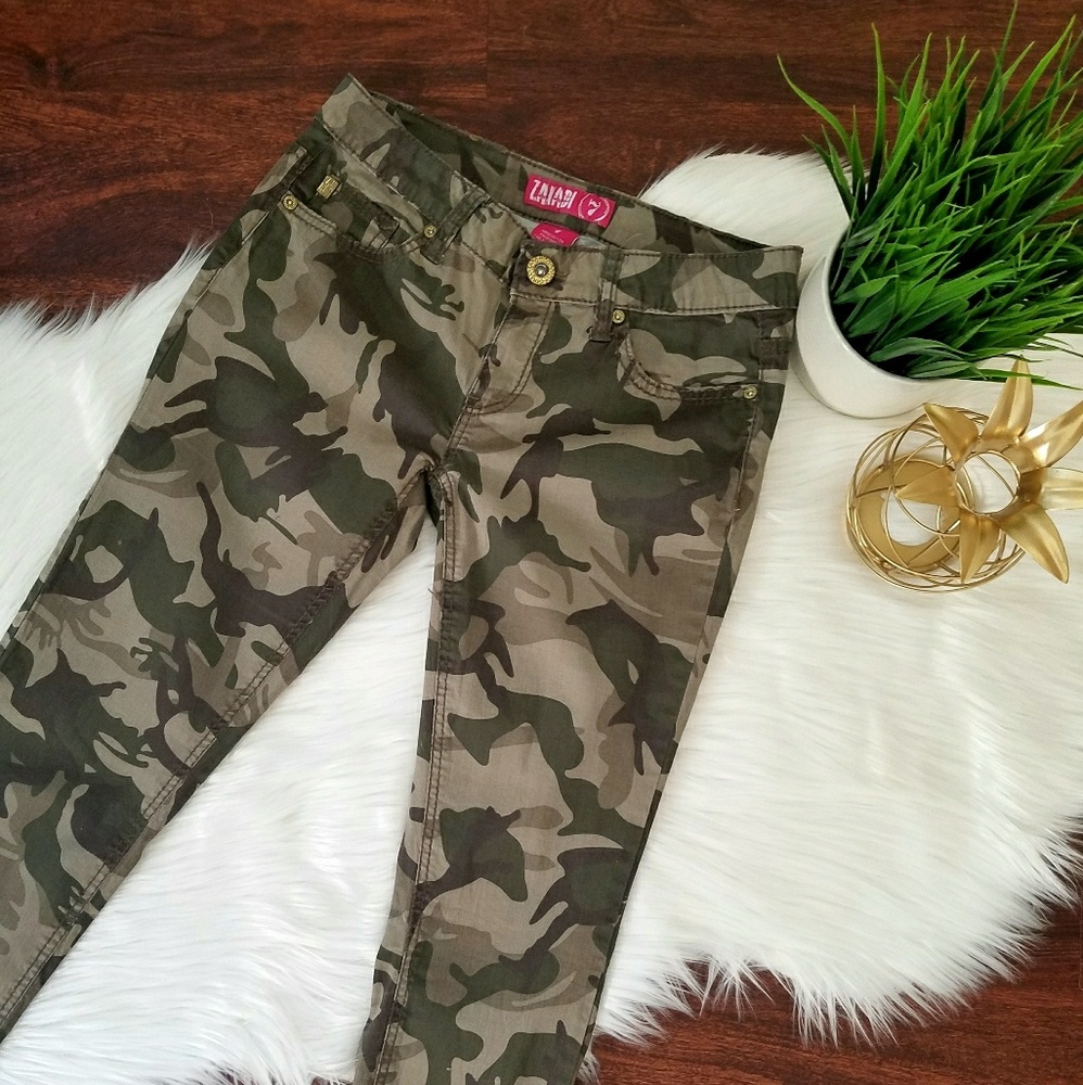Camo Skinnies 🍂🍃