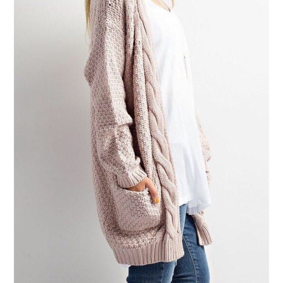 🆕Rachel Cable Knit Slouchy Cardigan Sweater - Picture 2 of 7