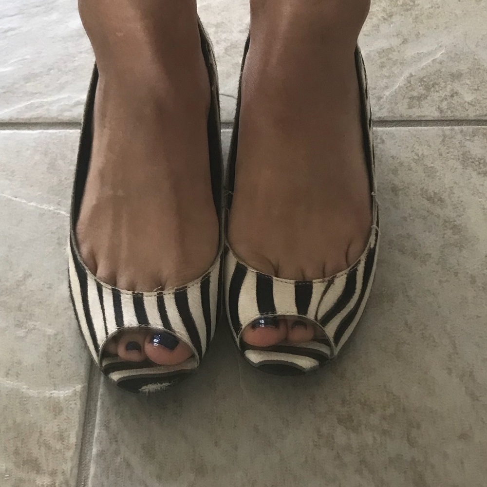 Steve Madden peep toe shoes