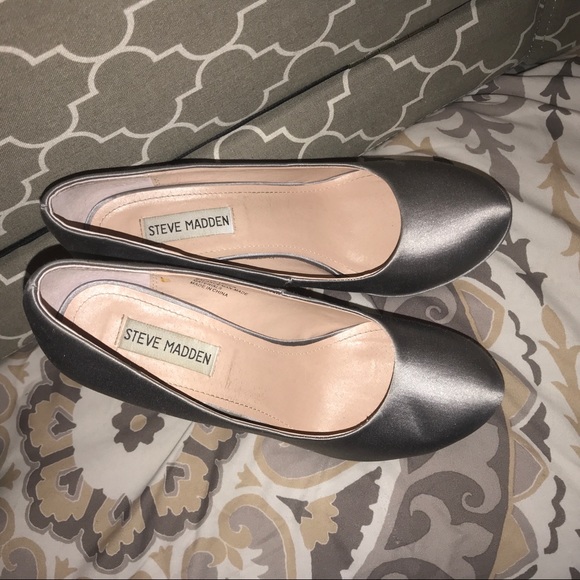 Steve Madden Partyy-R STEEL SATIN RHINESTONE Pumps - Picture 4 of 7