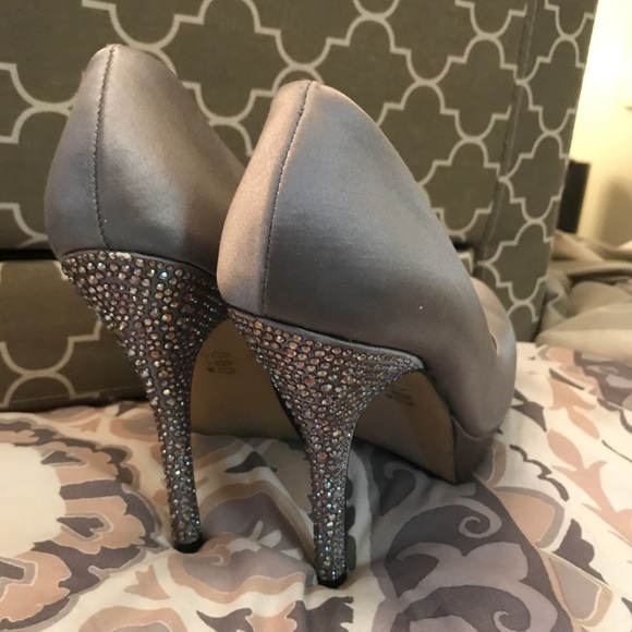 Steve Madden Partyy-R STEEL SATIN RHINESTONE Pumps - Picture 6 of 7