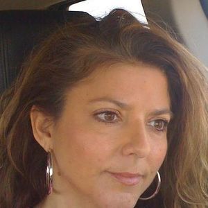 Meet your Posher, Cynthia