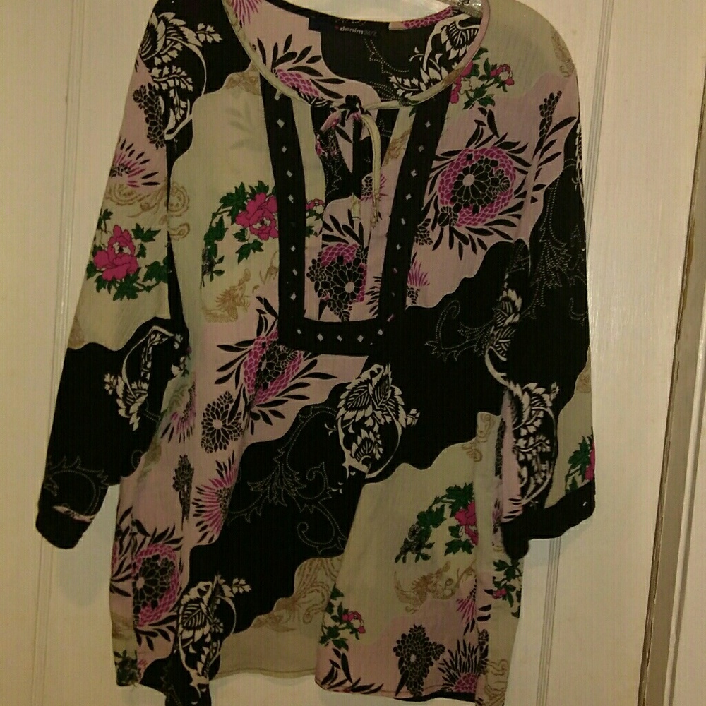 Peasant-style top 🍒