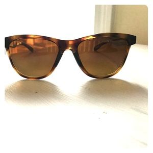 Authentic Oakley Moonlighter Sunglasses Tortoise