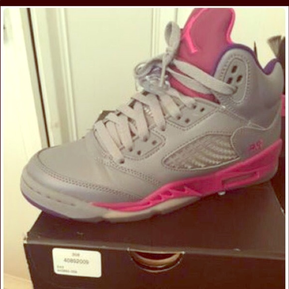 Retro 5 - Picture 1 of 1