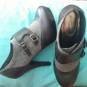 Dexflex Comfort bootie heels