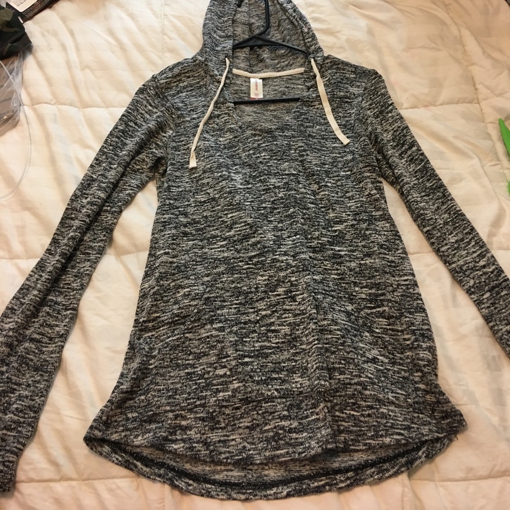 Nobo long sleeve with hood