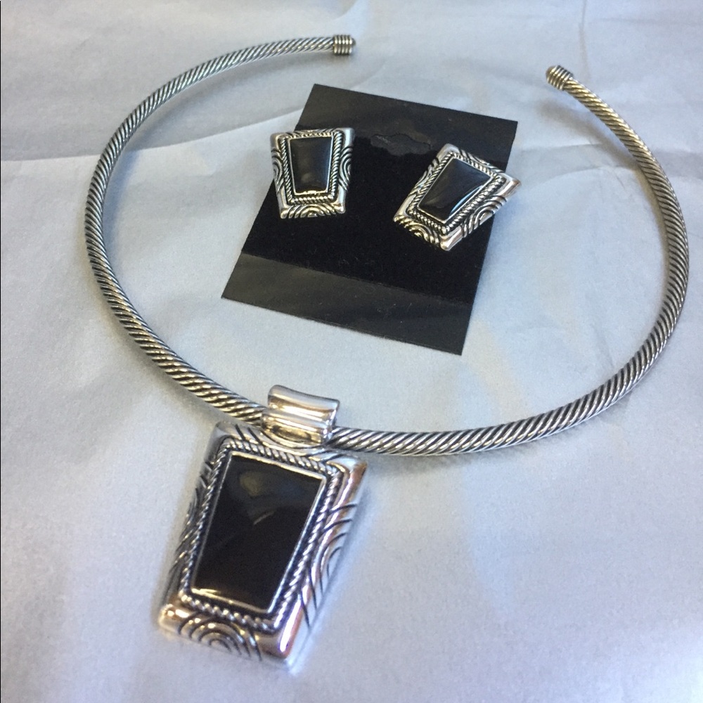 Lady Remington Lia Sophia Necklace Earring Set