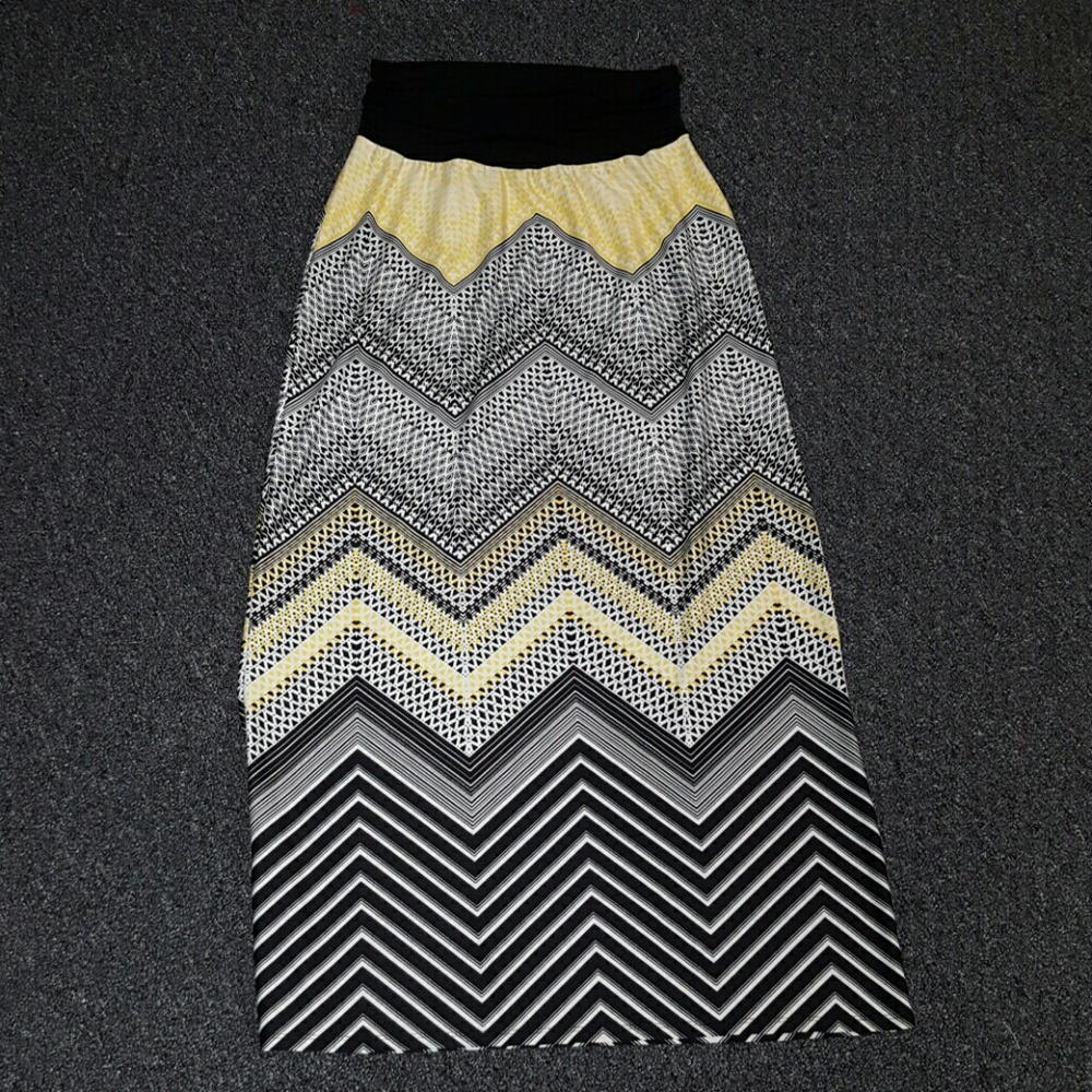Abstract Chevron Maxi skirt