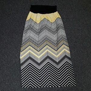 Abstract Chevron Maxi skirt