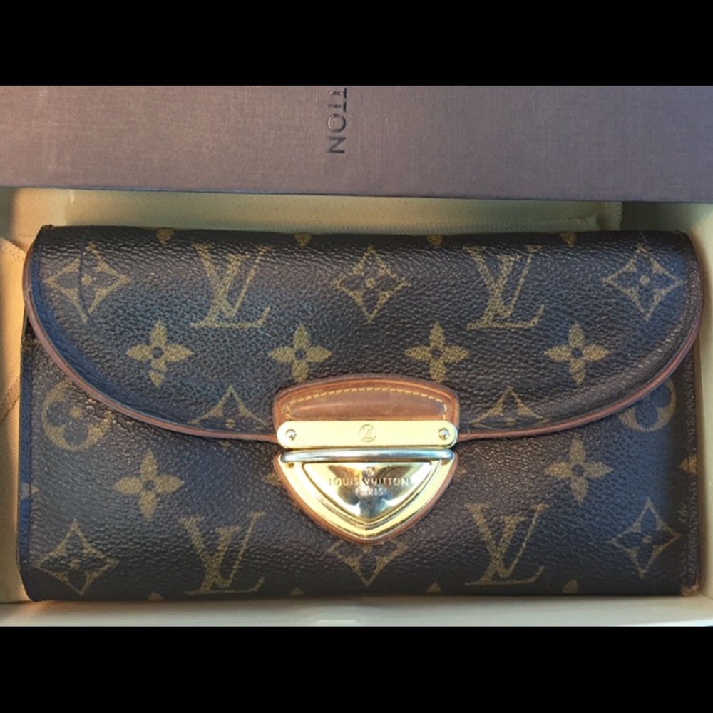 Louis Vuitton Epi Clutch
