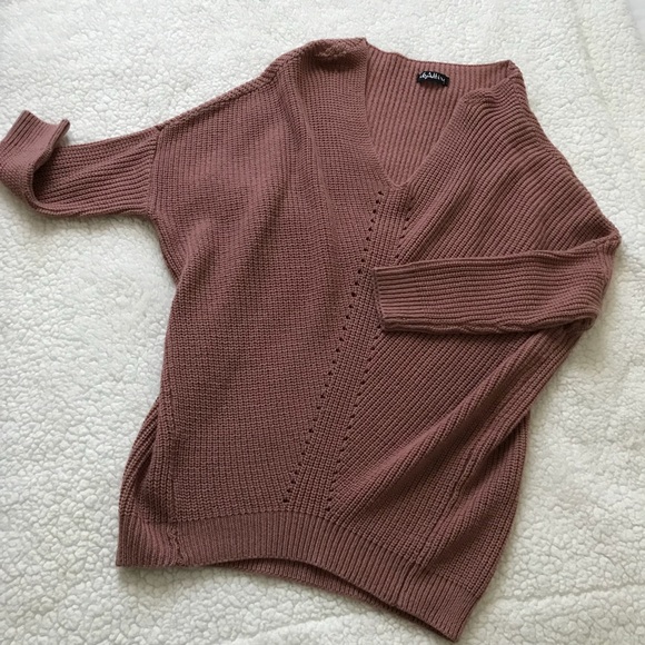 ekAttire Sweaters - Oversized sweater