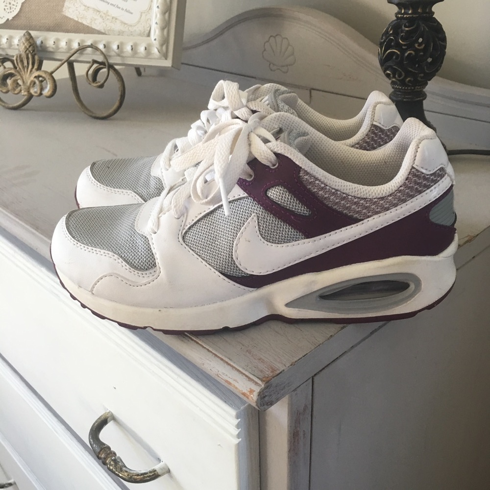 Women's Nike Air Max Size 6