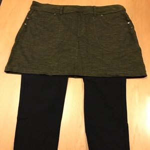 ATHLETA Bettona Olive Denim Mini Skirt w/  Capris
