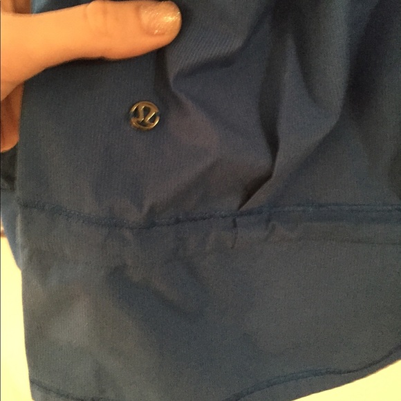 🎉 1hr SALE💓Lululemon Water Resistant jacket 8 - Picture 4 of 4