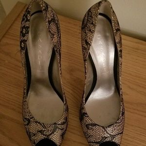 Casadei pumps fits size 9