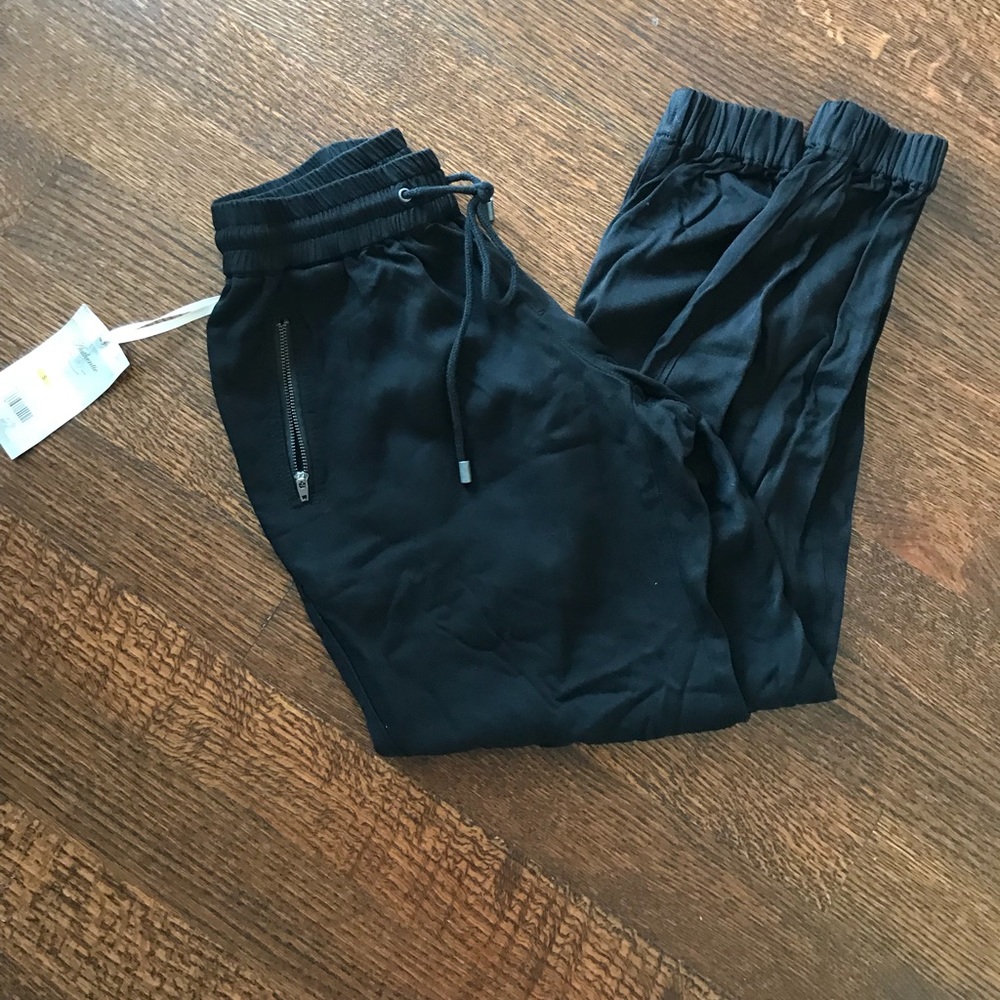 Black Converse joggers, NWT