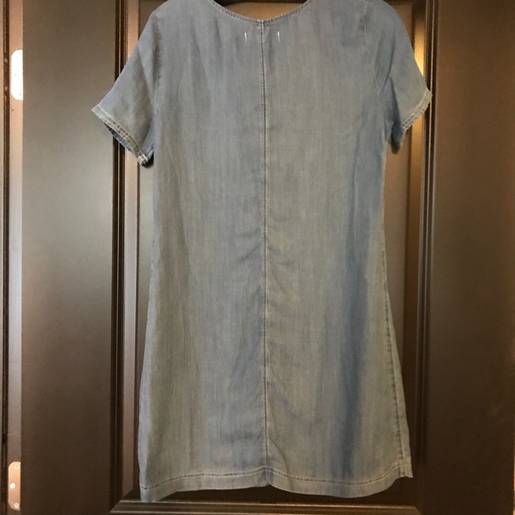 Abercrombie lace up denim shift dress - Picture 3 of 4