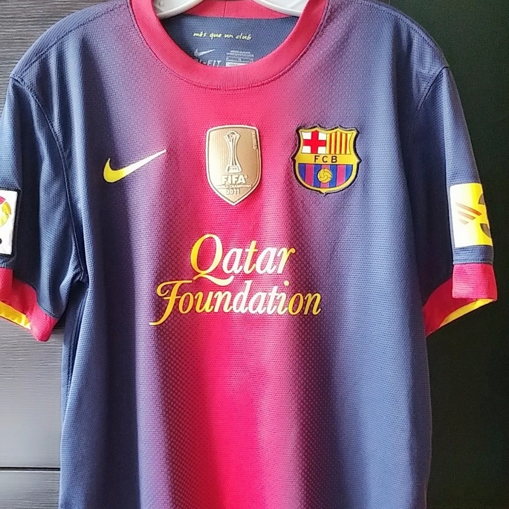 Nike men Barca jersey