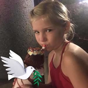 Meet your Posher, Cindy