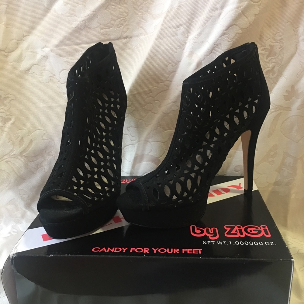 High heels shoes