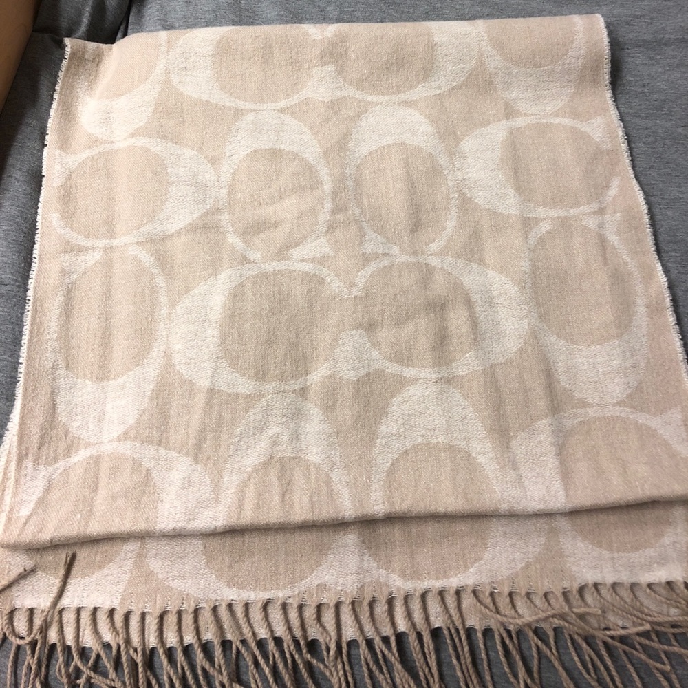 Coach wool scarf