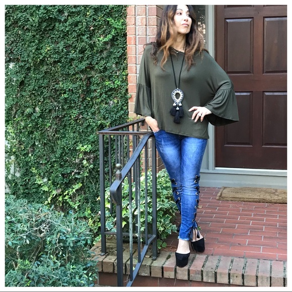 Tops - ✨LAST ONE ✨Olive green bell sleeves tunic