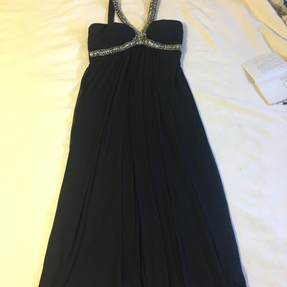 Dress, dark blue.
