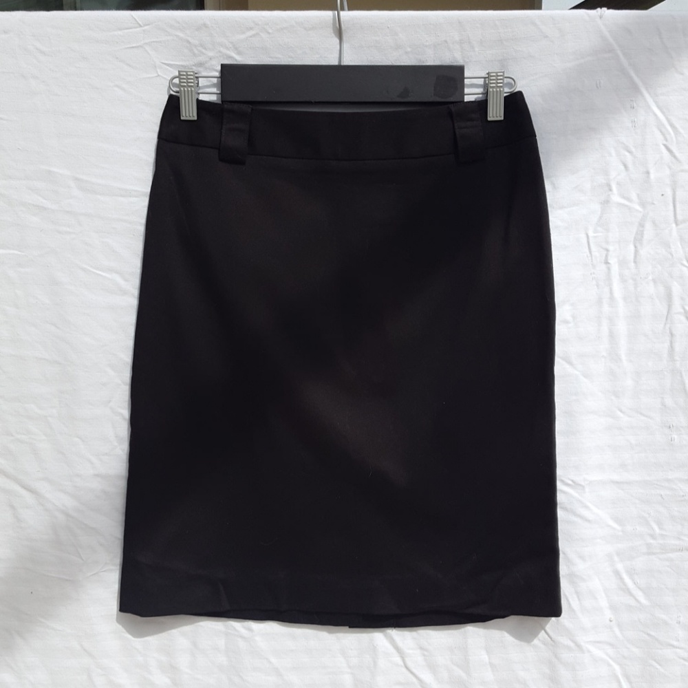 White House Black Market Black Skirt