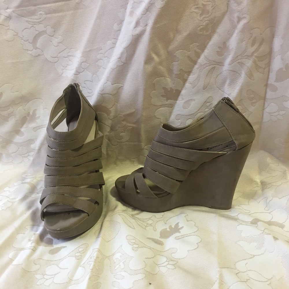 Sandy wedges .. very comfortable