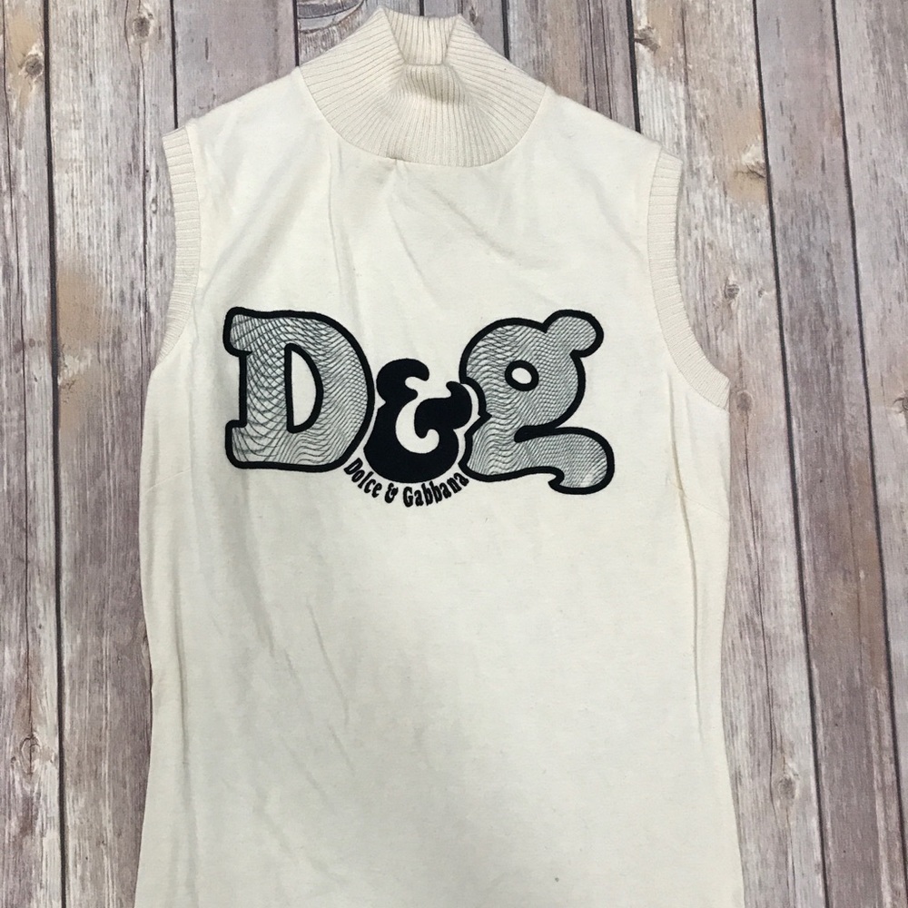D&G Turtleneck