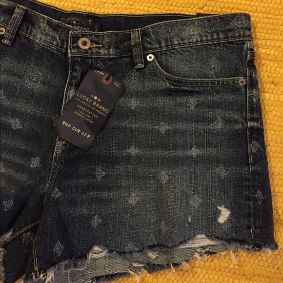 ONLY 1 SIZE 16 LEFT! Lucky Brand Jeans Shorts - Picture 3 of 8