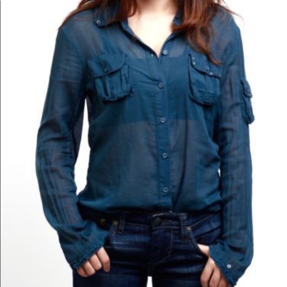 Da Nang Women's Long Sleeve Shirt Size S