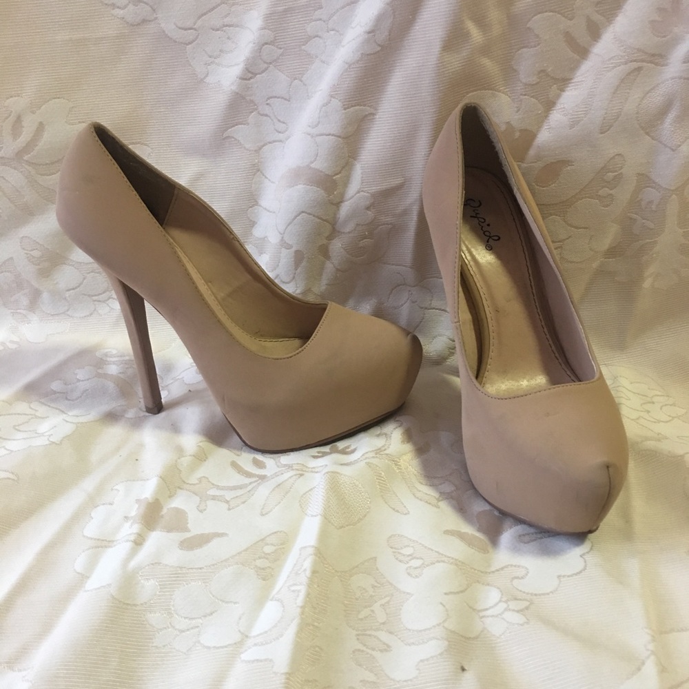 Pointy heels
