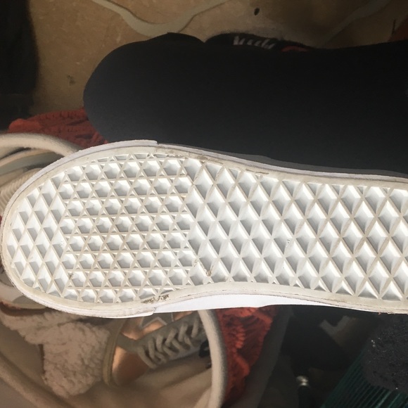 White and light red original vans - Picture 2 of 2