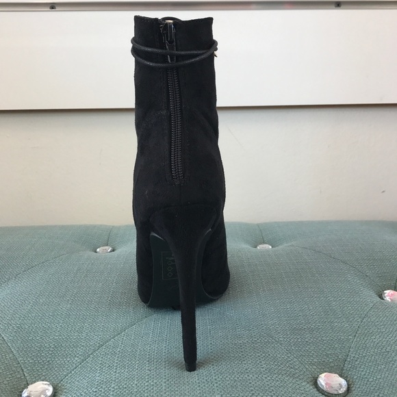 🖤Jane Booties🖤 - Picture 2 of 5