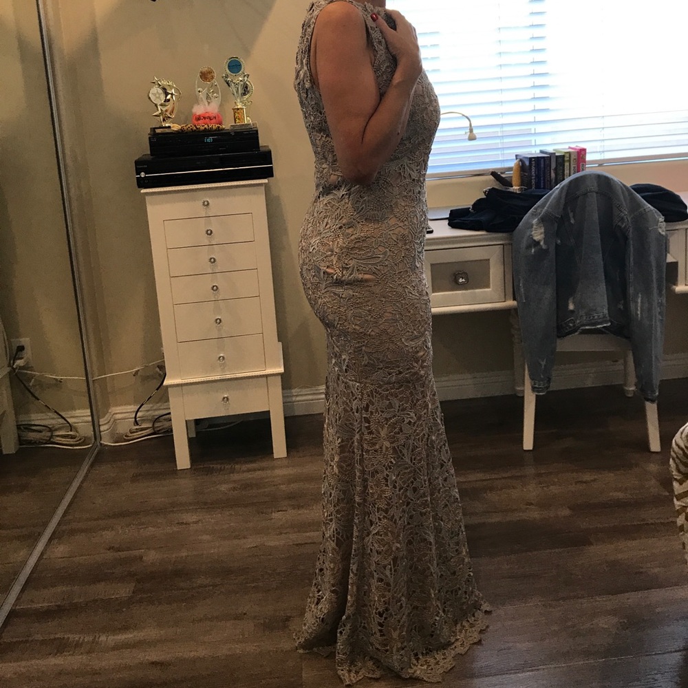 Evening dress - Picture 3 of 7