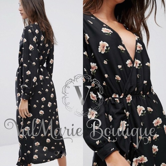 Surplice Floral Midi Dress - Picture 2 of 6