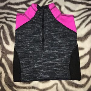 Long sleeve active top