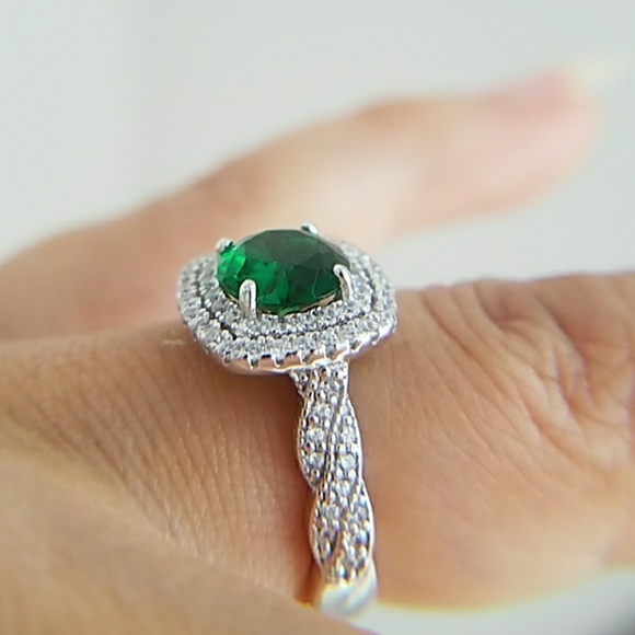 14K WhiteGold plated Emerald Green Engagement Ring - Picture 5 of 8