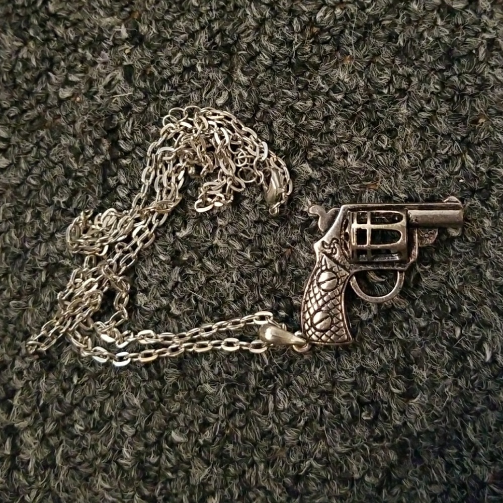 Revolver Necklace